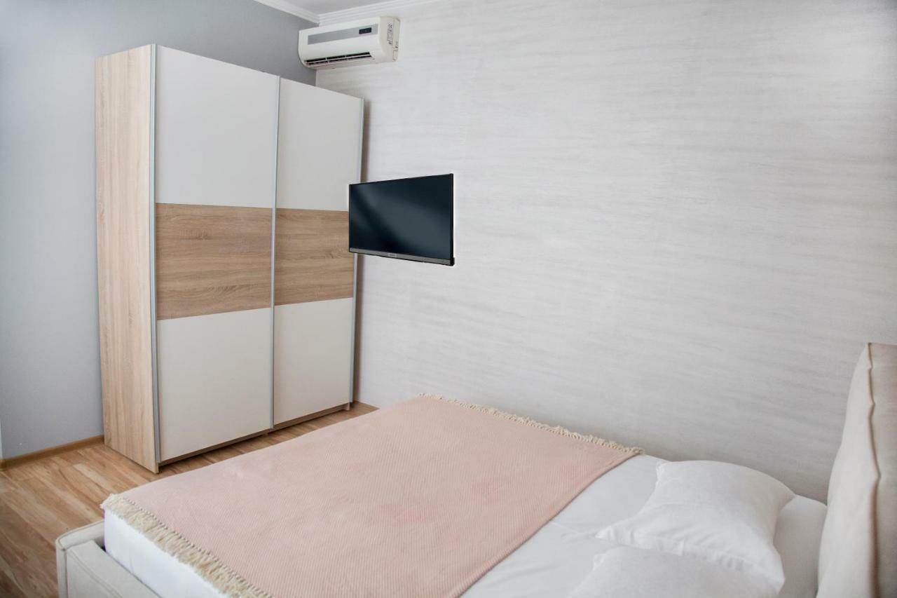 Vip Hotel 伊斯梅尔 外观 照片